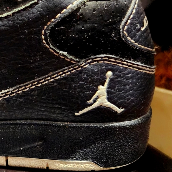 Jordan high top shoes - Picture 6 of 9